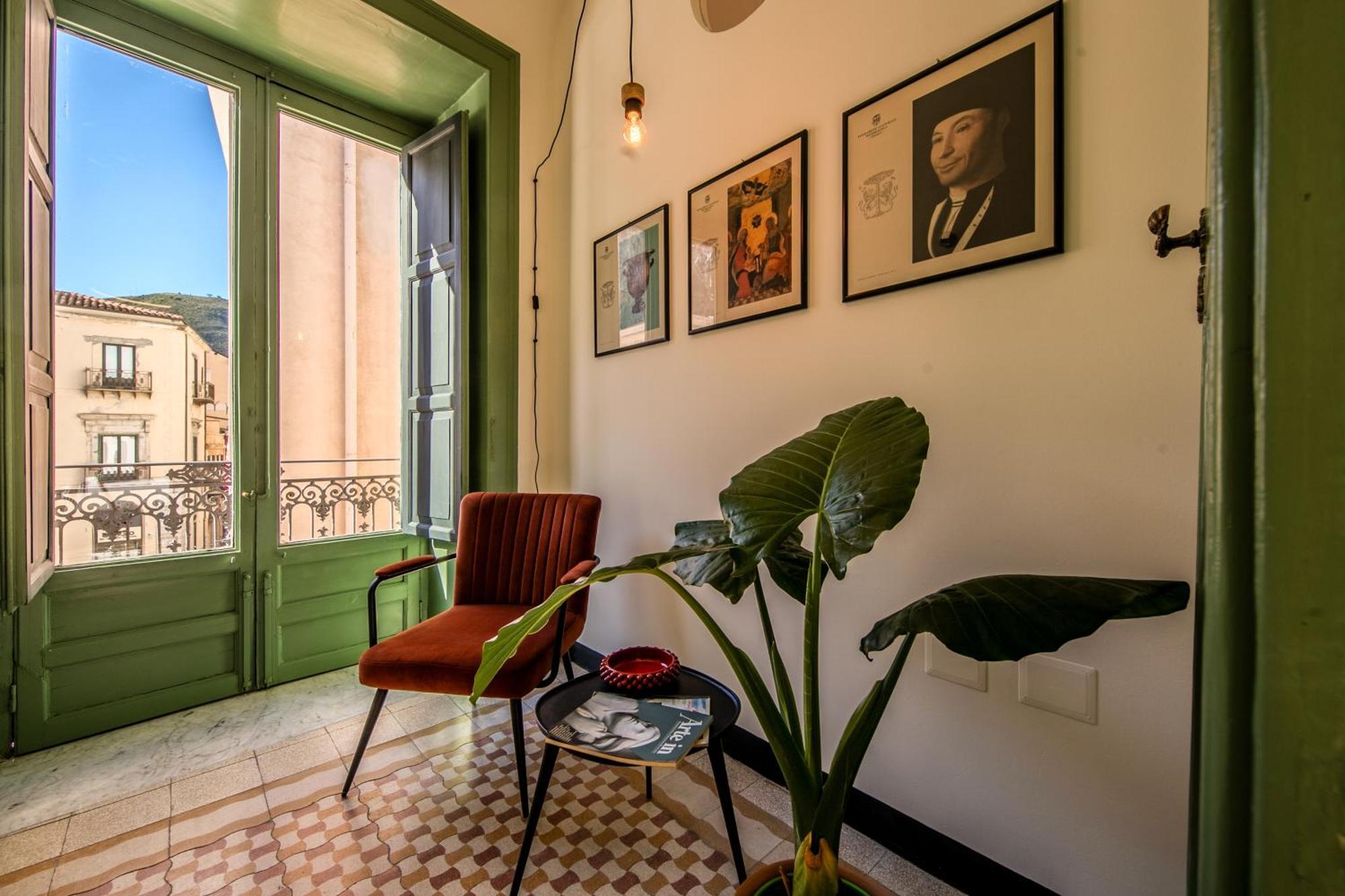 Palazzo Villelmi Cefalu Exterior photo